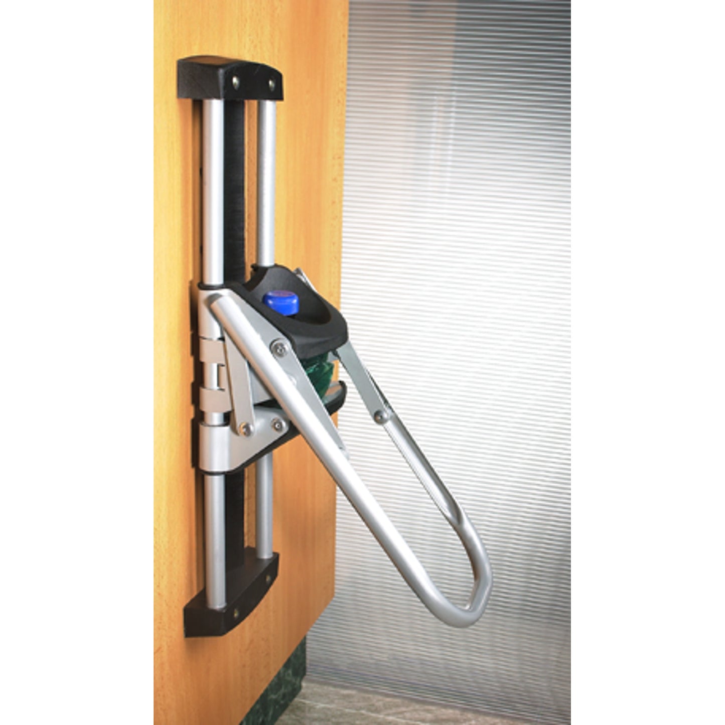 GSG24 EcoPress press crusher for PET bottles up to 2L fixed on the wall – image 5