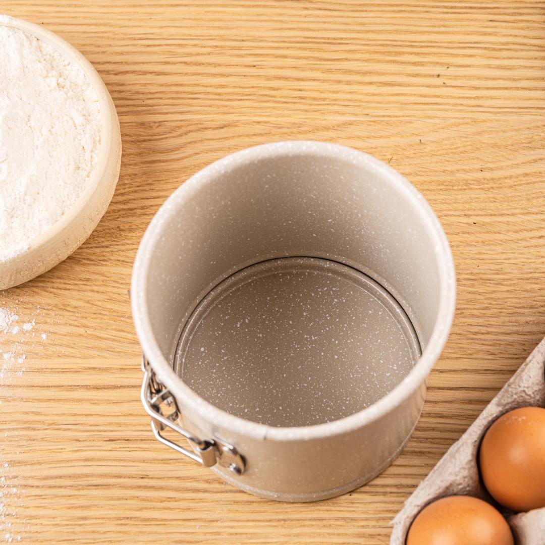 12 cm round cake pan with non-stick coating, Kinghoff KH-1979 - Carlat