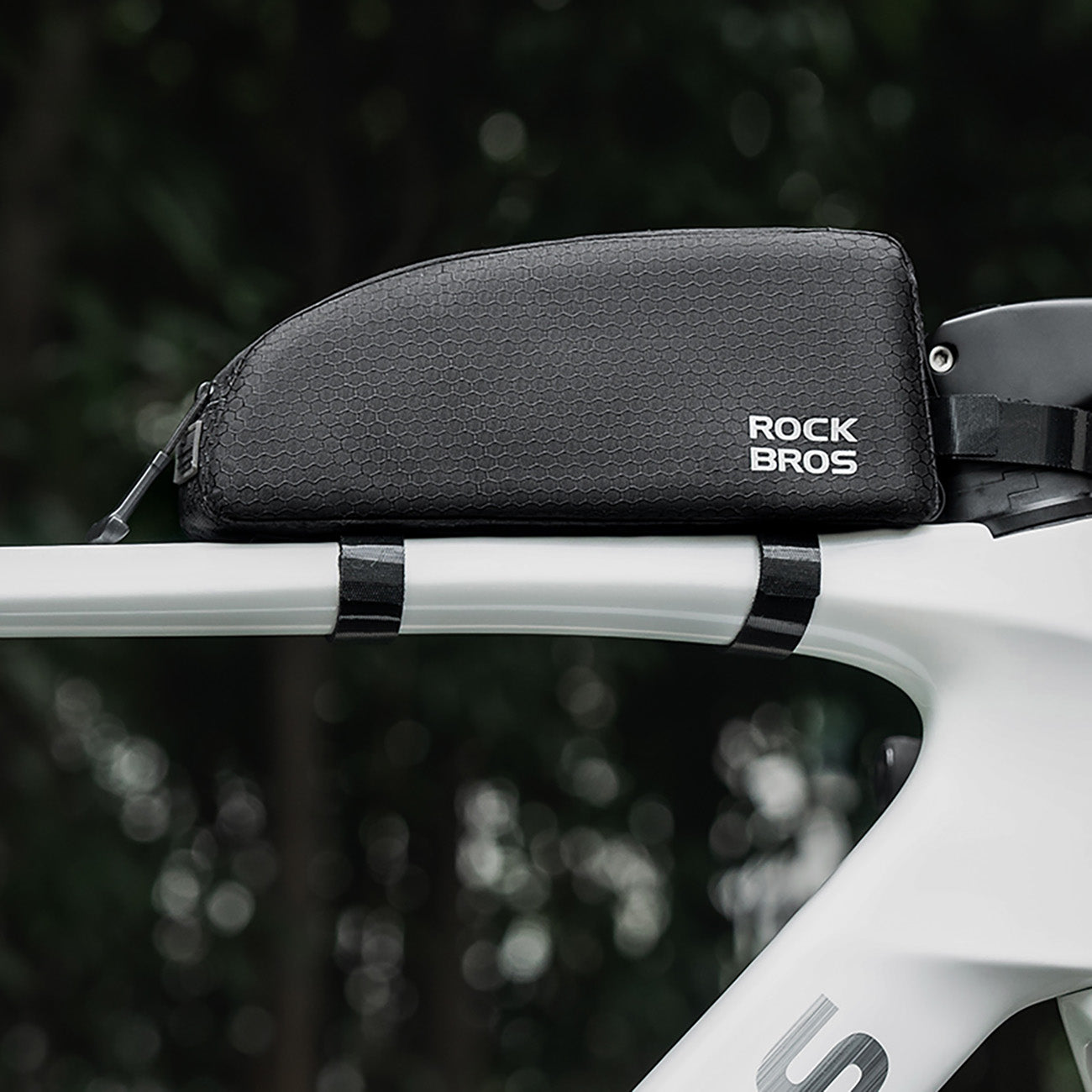 Bicycle Bags & Panniers – Bicycle bag attached to the - Carlat