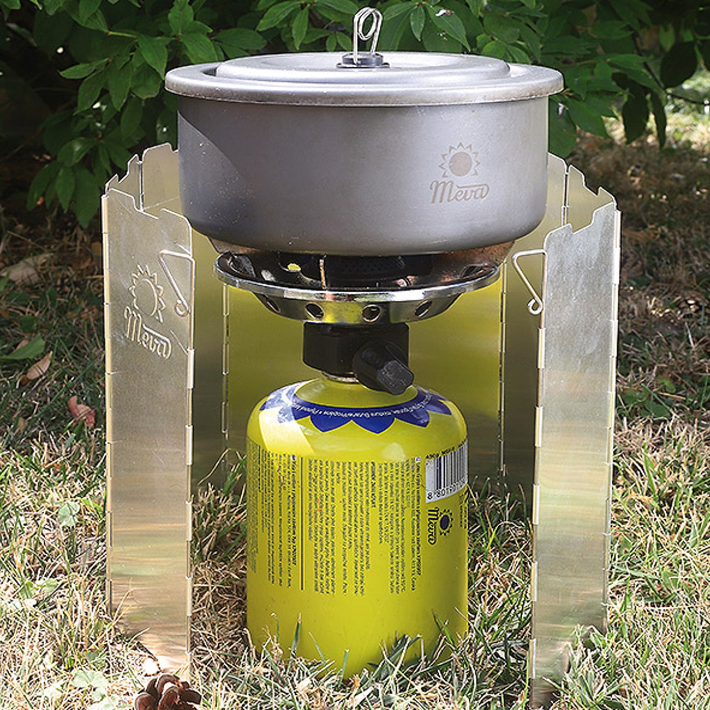 Camping Cookware & Dinnerware – Wind shield for a camping - Carlat