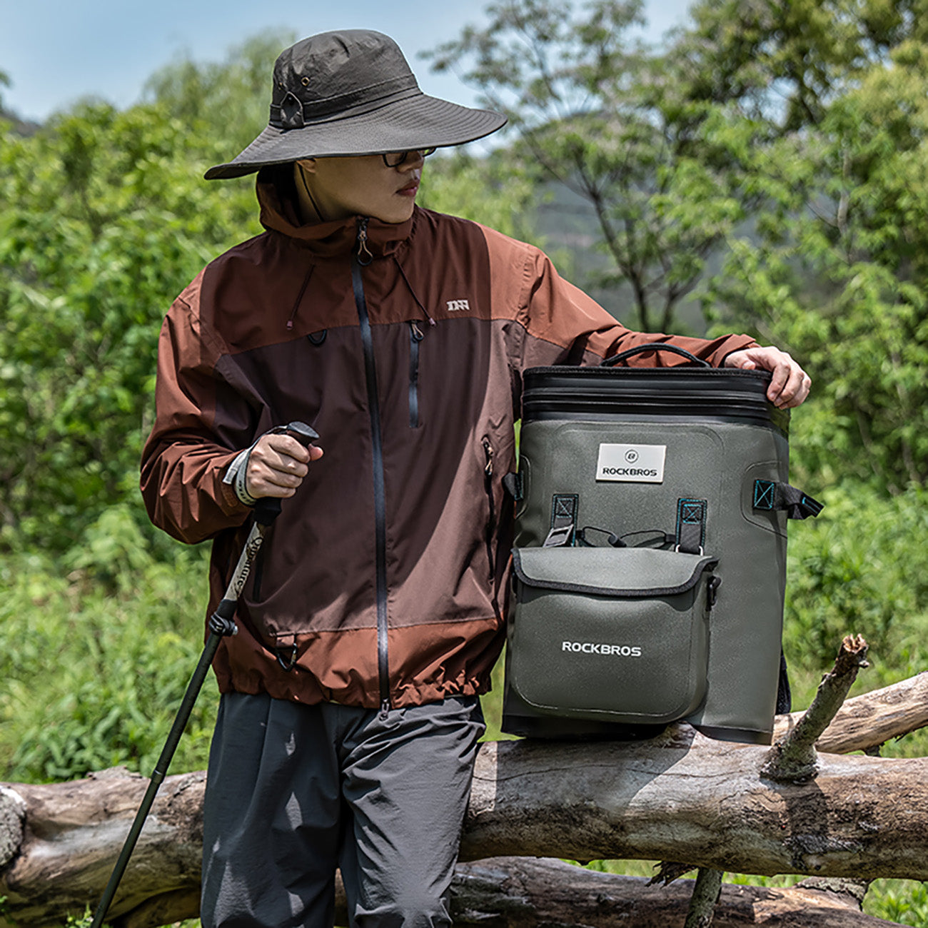 Camping & Hiking – Thermal insulated tourist backpack with a - Carlat
