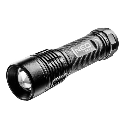 Flashlights – 200 lm Battery-Powered Flashlight, Zoom, IPX7, 3 x AAA - Carlat