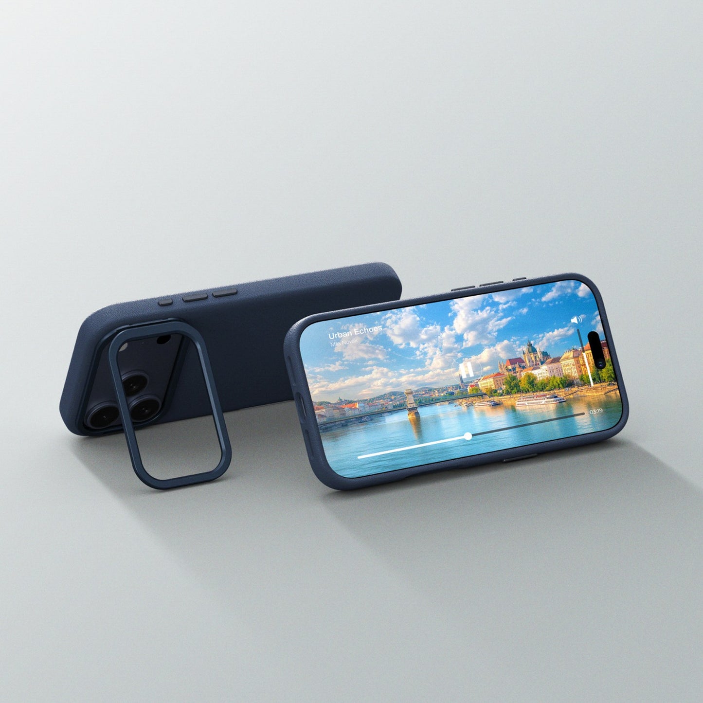 Retail Display Cases – Case cover with stand for iPhone - Carlat