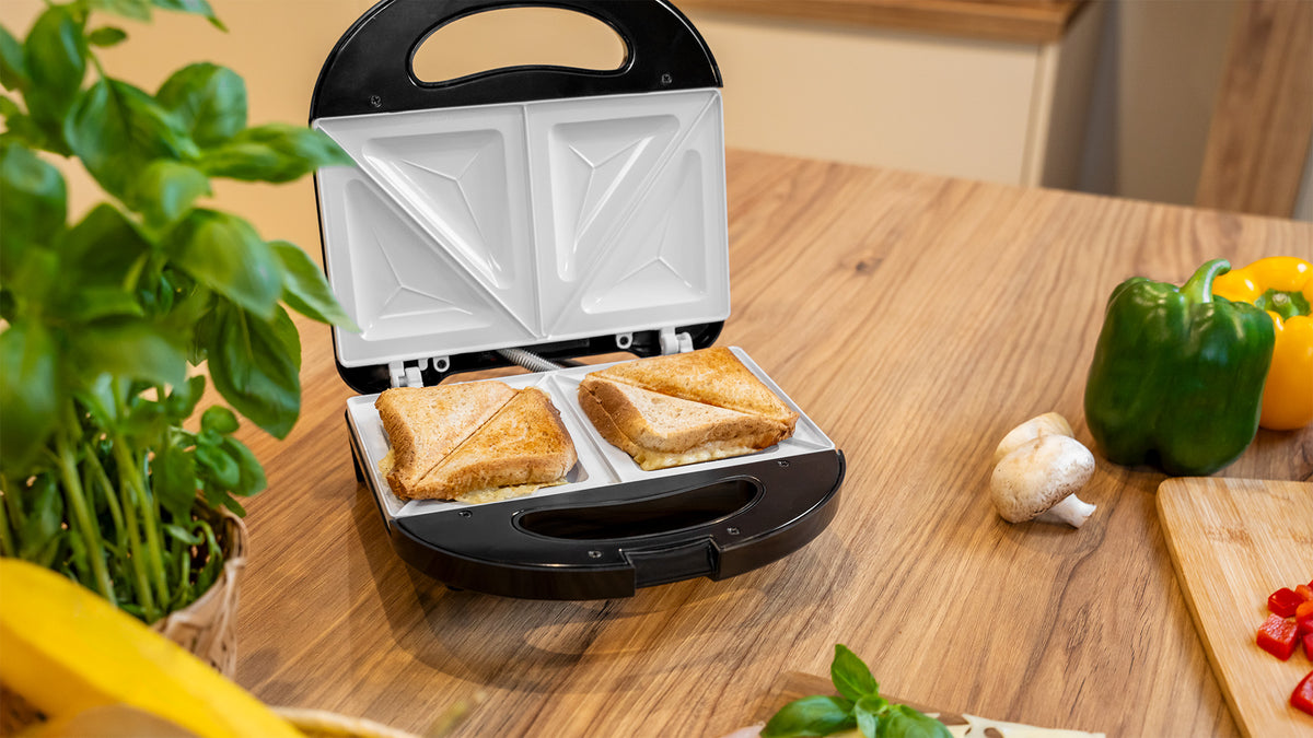 Teesa Toasters and Toast Makers – Sandwich toaster with ceramic plates – image 10