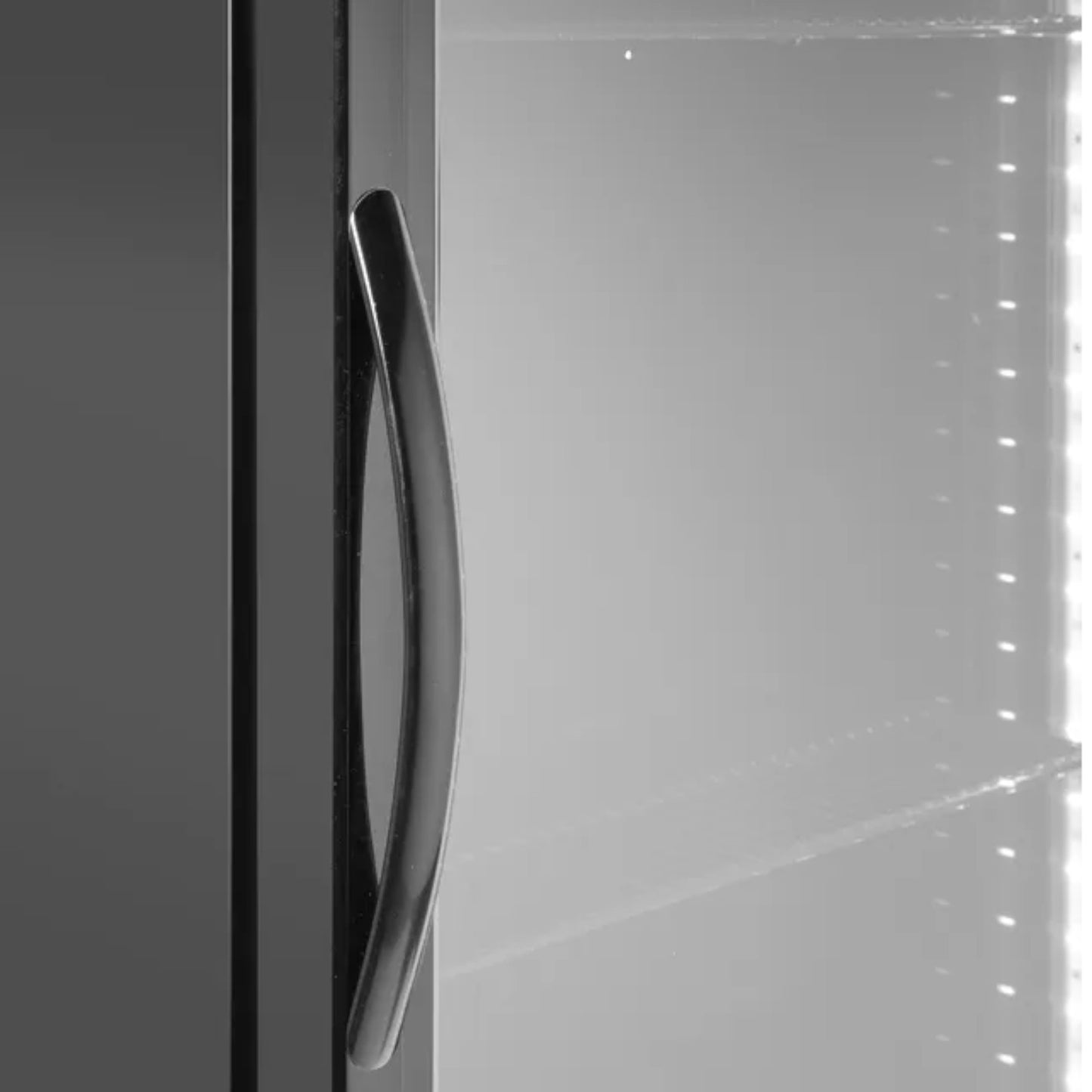 1-door bar fridge, 4 shelves, LED, 243 l, 195 W - Carlat