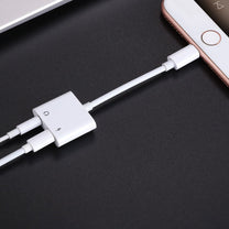 Power Connector Adapters – iPhone Lightning headphone splitter adapter - Carlat