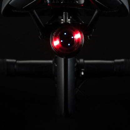 ROCKBROS Q1 rear bicycle light 7 colors LED Strobe + USB-C - USB-A cable - black – image 4