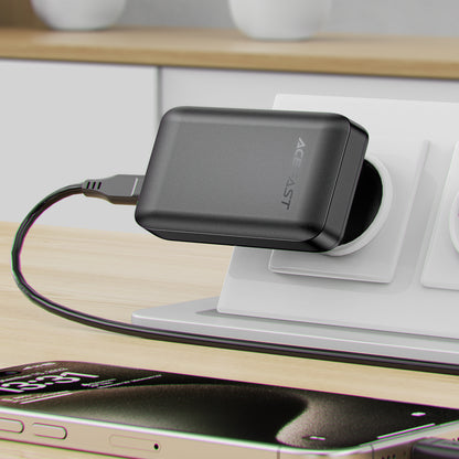 ACEFAST Flat 65W GaN 2 USB-C USB-A ultra-thin wall charger - black – image 9