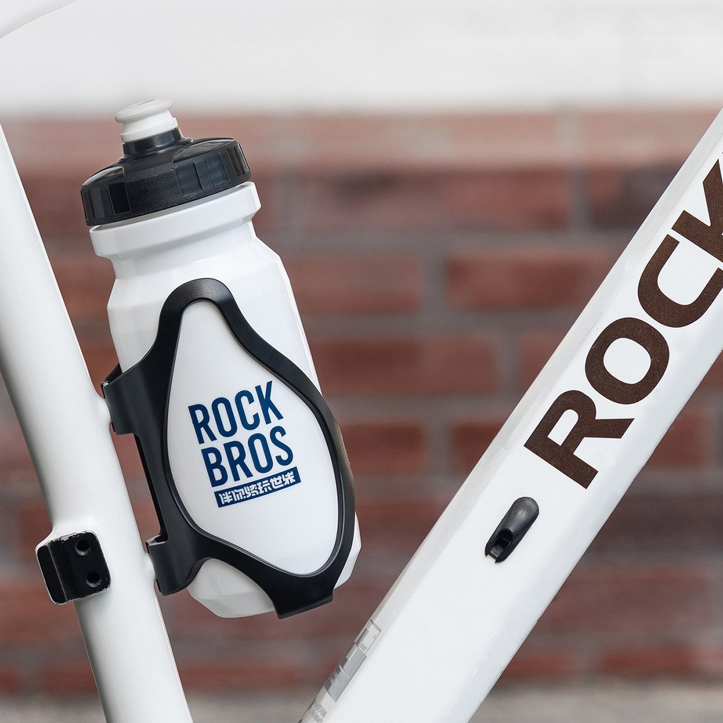 ROCKBROS Plastic bicycle basket holder for water bottle - black – image 7