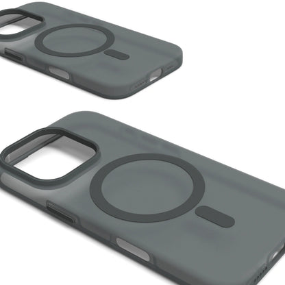 PURO Silicone case for iPhone 16 Pro Puro Daylight MagSafe - black – image 3
