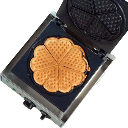 Teflon-covered porcelain for round waffles heart rosette dia. 21cm