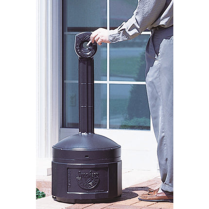 Outside ashtray on stable basis. 15L wed. 42cm height 98cm black