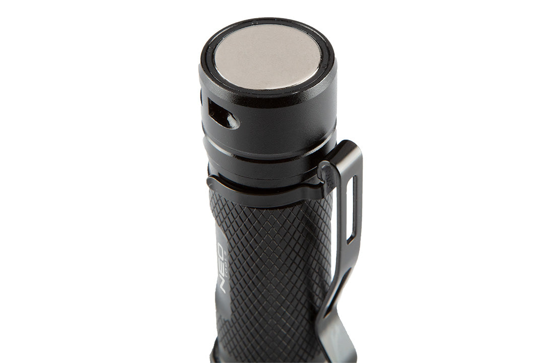 NEO TOOLS Flashlights, hand – USB C 2000 lm CHN LED rechargeable flashlight – image 2