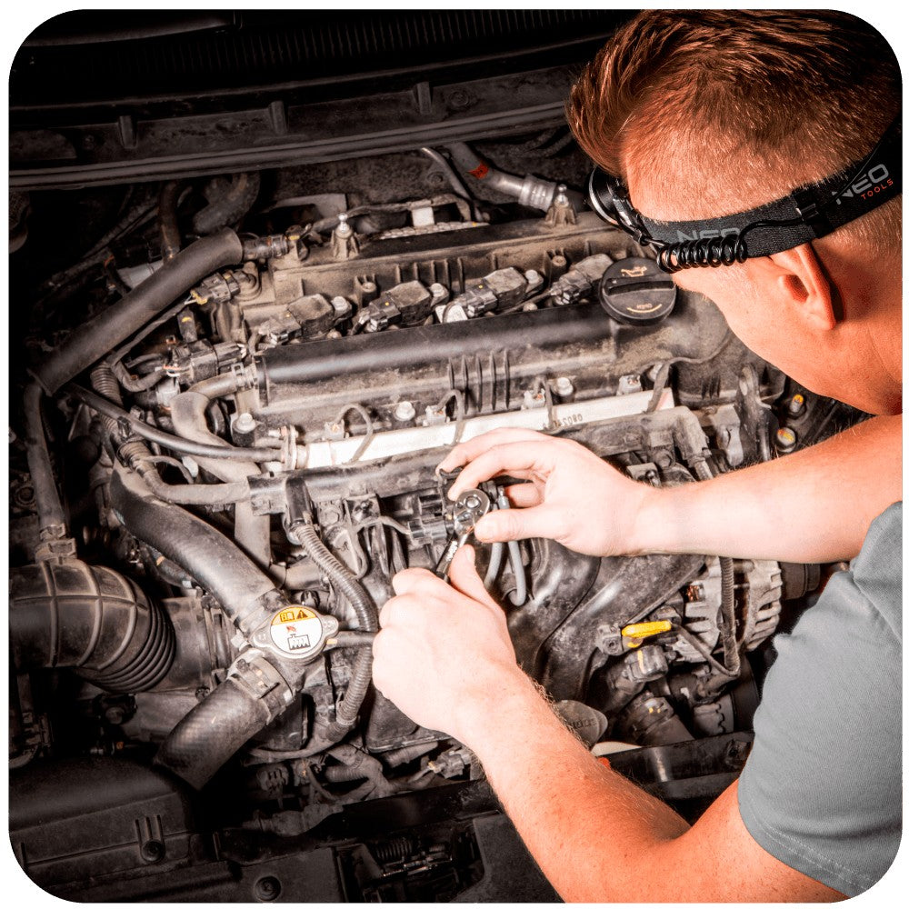 NEO TOOLS 400 lm Battery-Powered Headlamp, Zoom, CREE R5, 3 x AAA – image 3