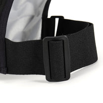 Activewear – Reflective running vest with pockets - black - Carlat