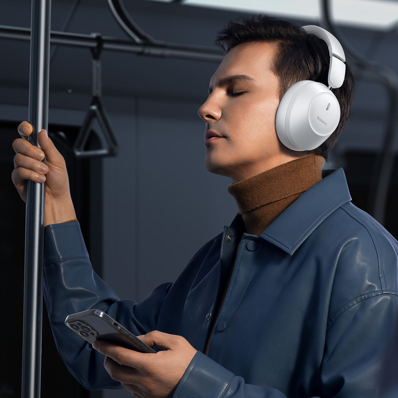 Bass 30 Max Bluetooth 5.3 wireless on-ear headphones - white - Carlat
