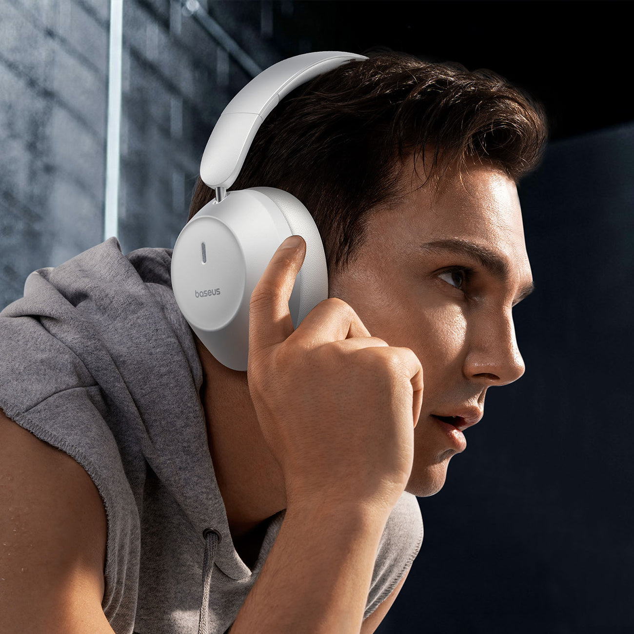 Bass 30 Max Bluetooth 5.3 wireless on-ear headphones - white - Carlat