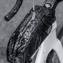 Bicycle Bags & Panniers – Bicycle bag attached to the - Carlat