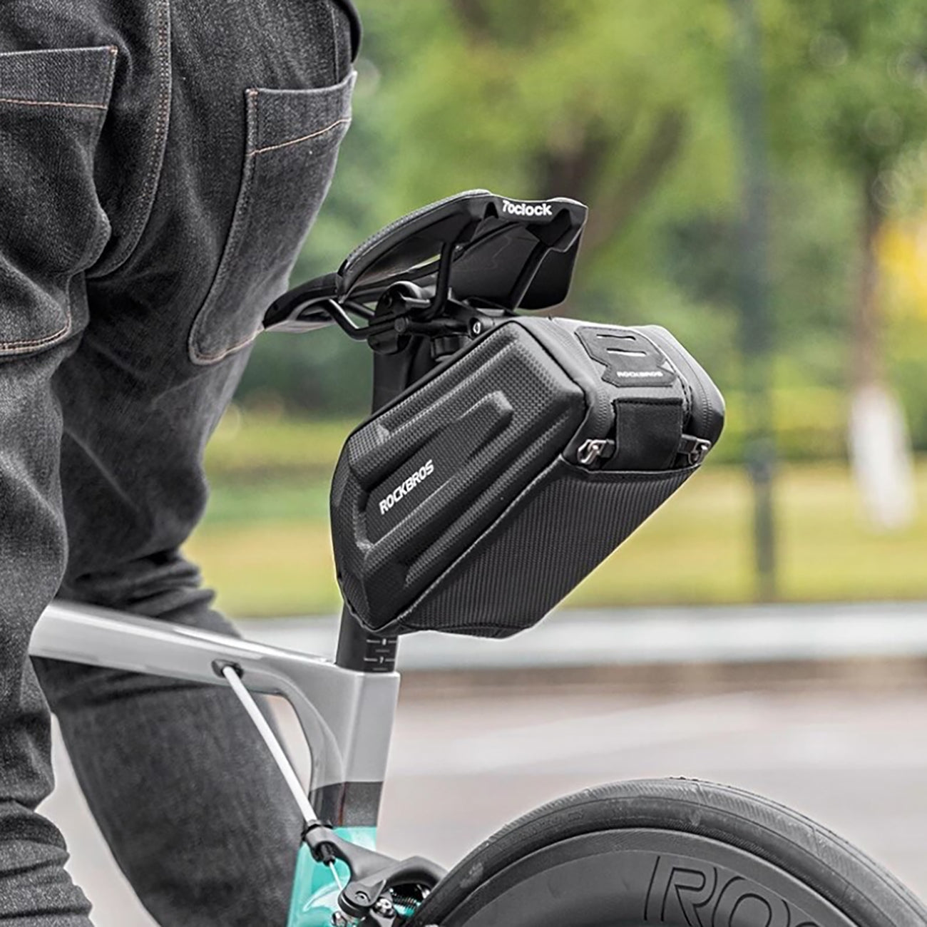 Bicycle Bags & Panniers – Bicycle bag attached under the - Carlat