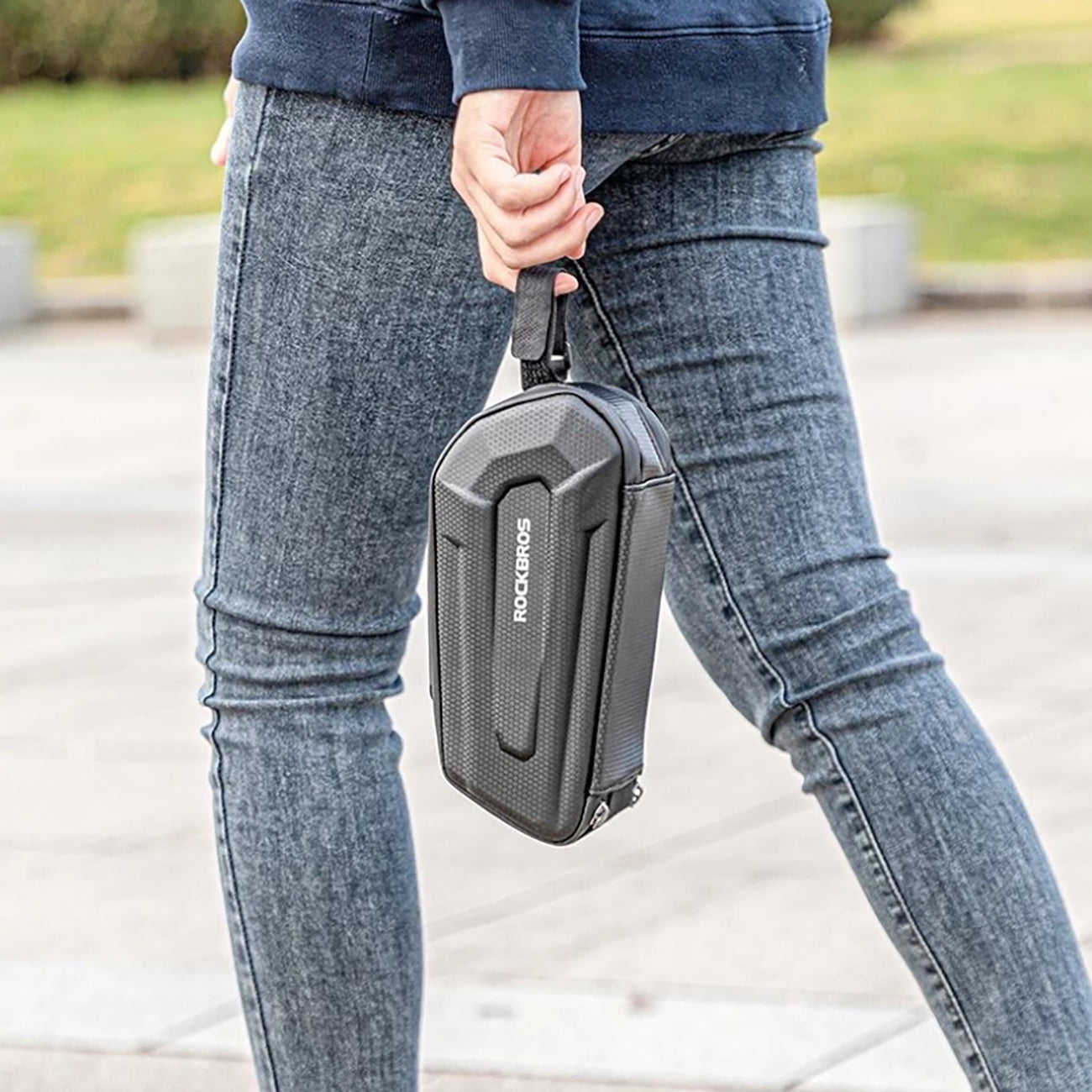 Bicycle Bags & Panniers – Bicycle bag attached under the - Carlat