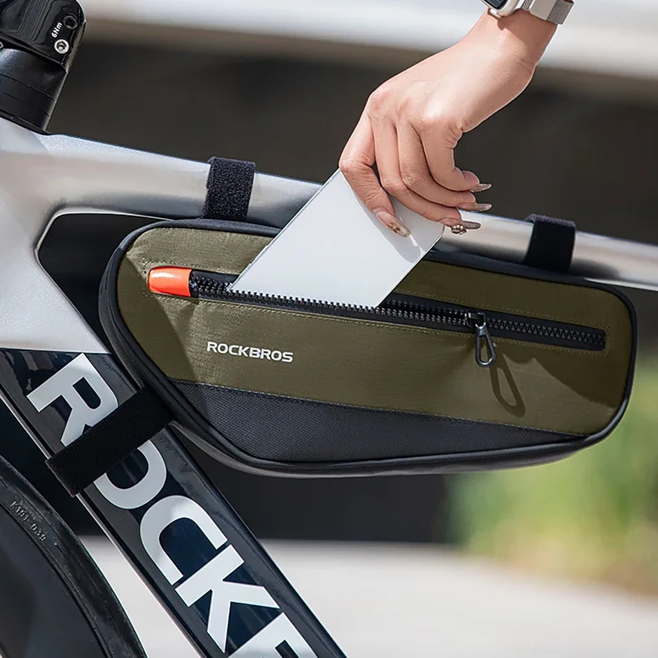 Bicycle Bags & Panniers – Bicycle bag for a bicycle - Carlat