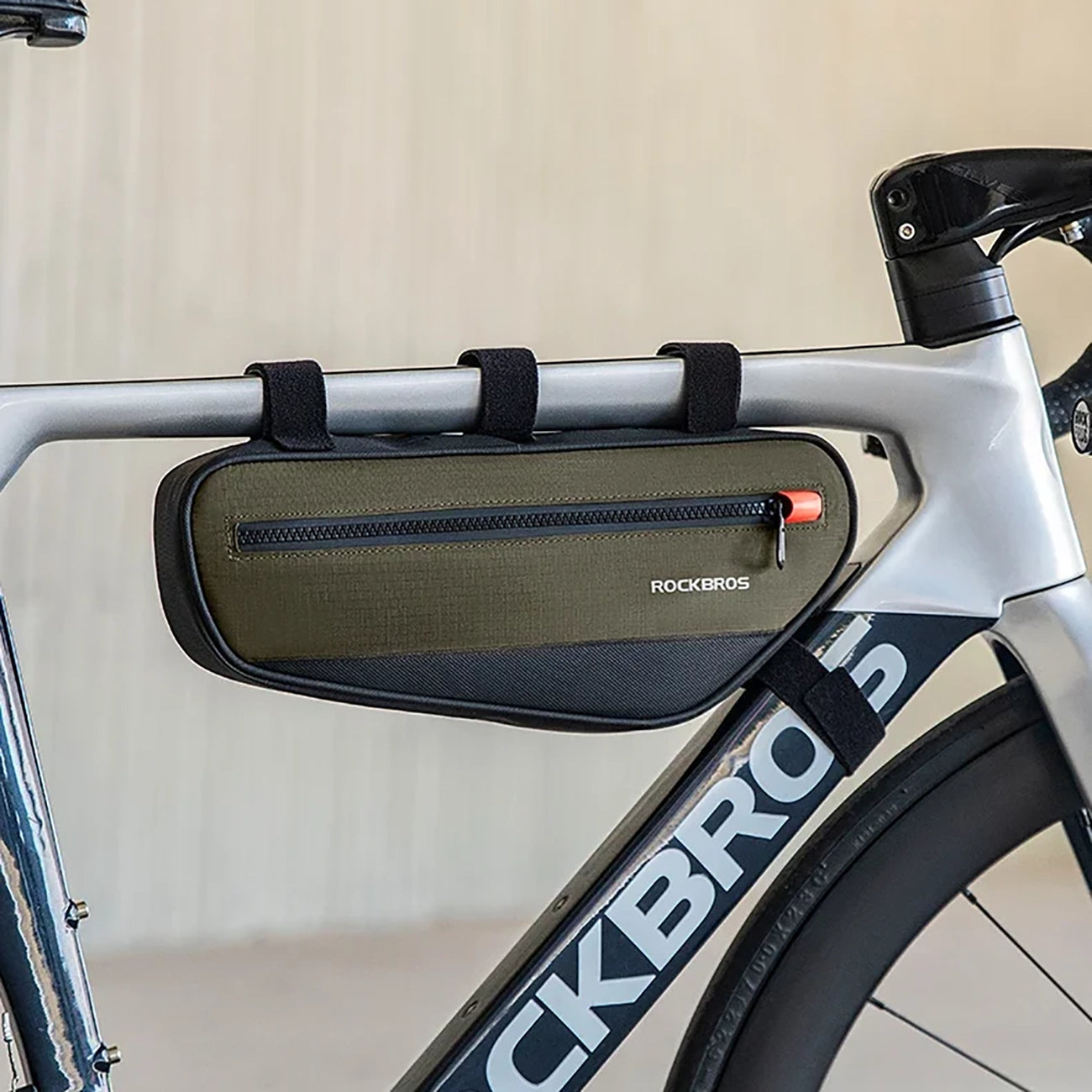 Bicycle Bags & Panniers – Bicycle bag for a bicycle - Carlat