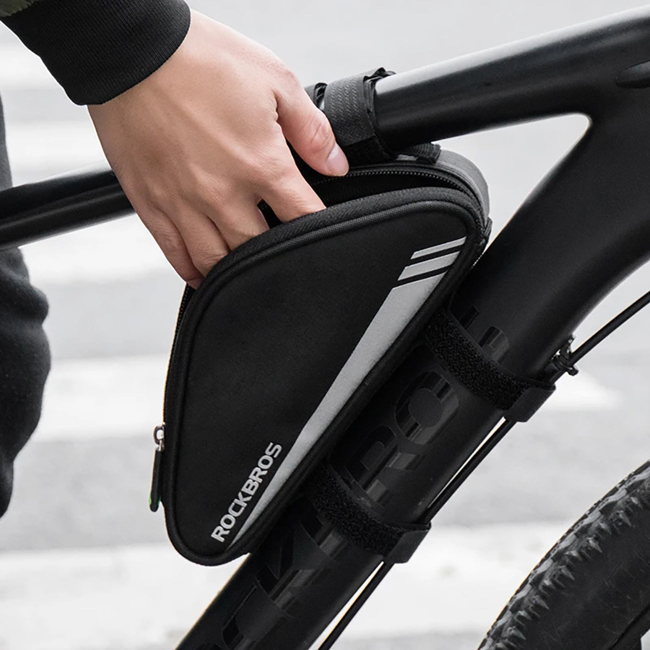 Bicycle Bags & Panniers – Bicycle bag for tools, pump - Carlat