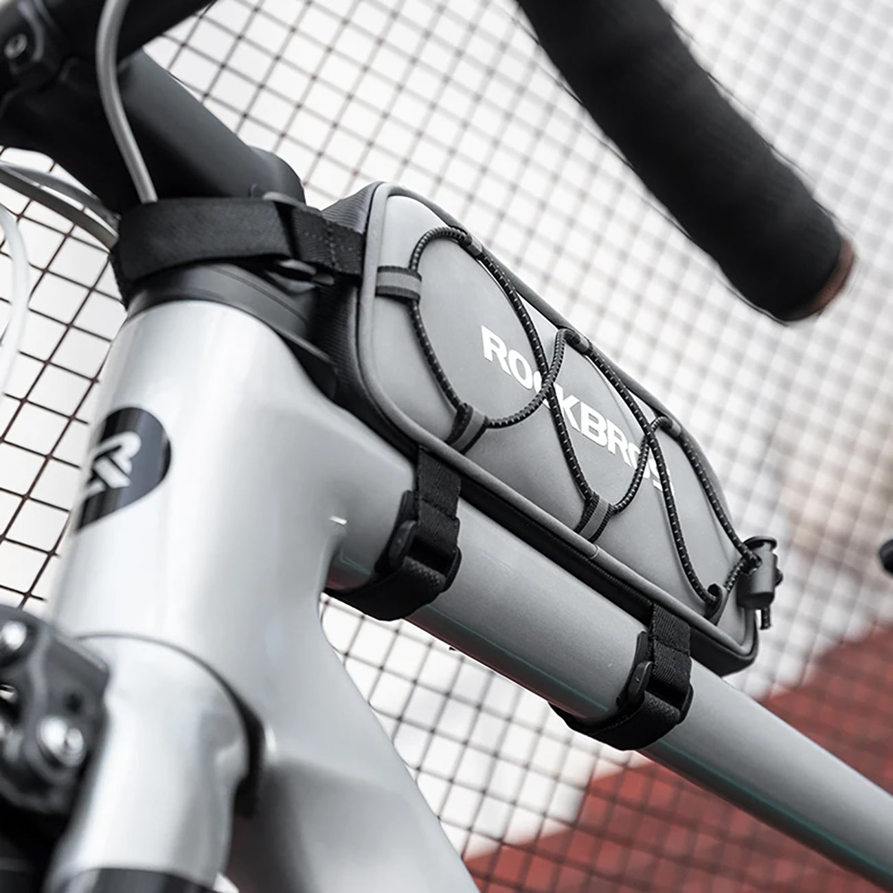 Bicycle Bags & Panniers – Bicycle pannier bag attached to - Carlat