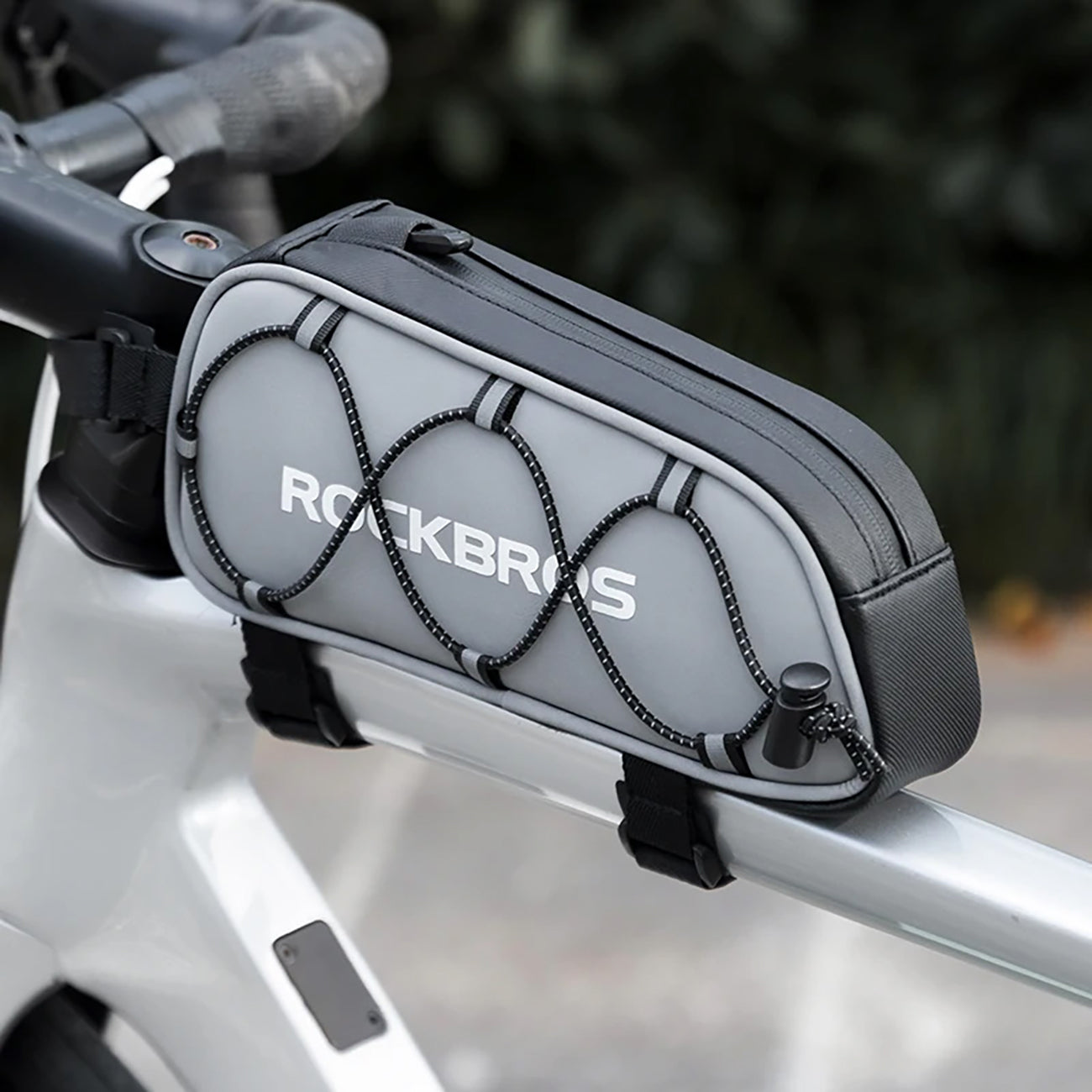 Bicycle Bags & Panniers – Bicycle pannier bag attached to - Carlat