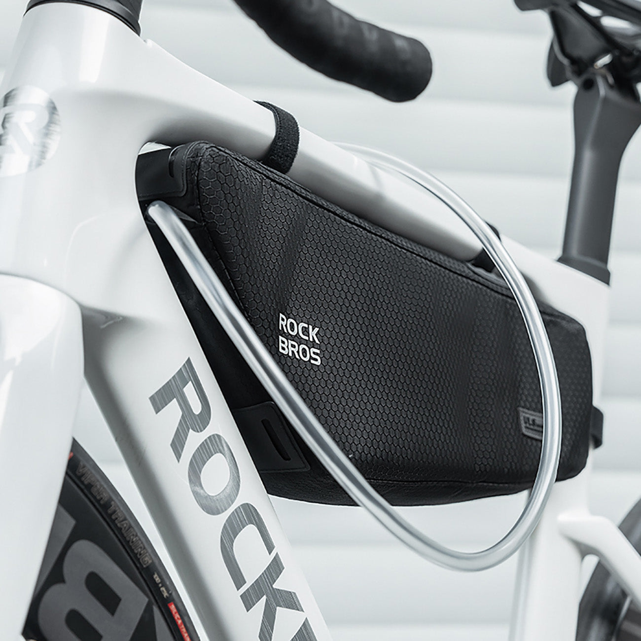 Bicycle Bags & Panniers – Bicycle pannier bag attached to - Carlat