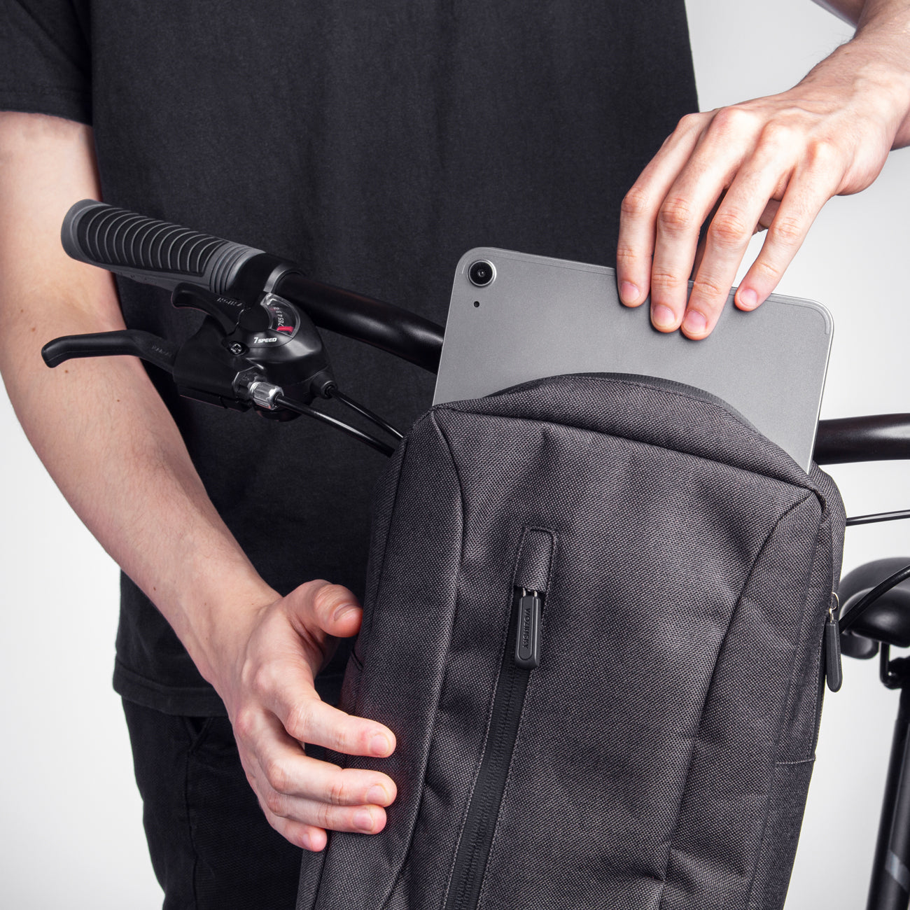 Bicycle Bags & Panniers – Gray bicycle bag for a - Carlat
