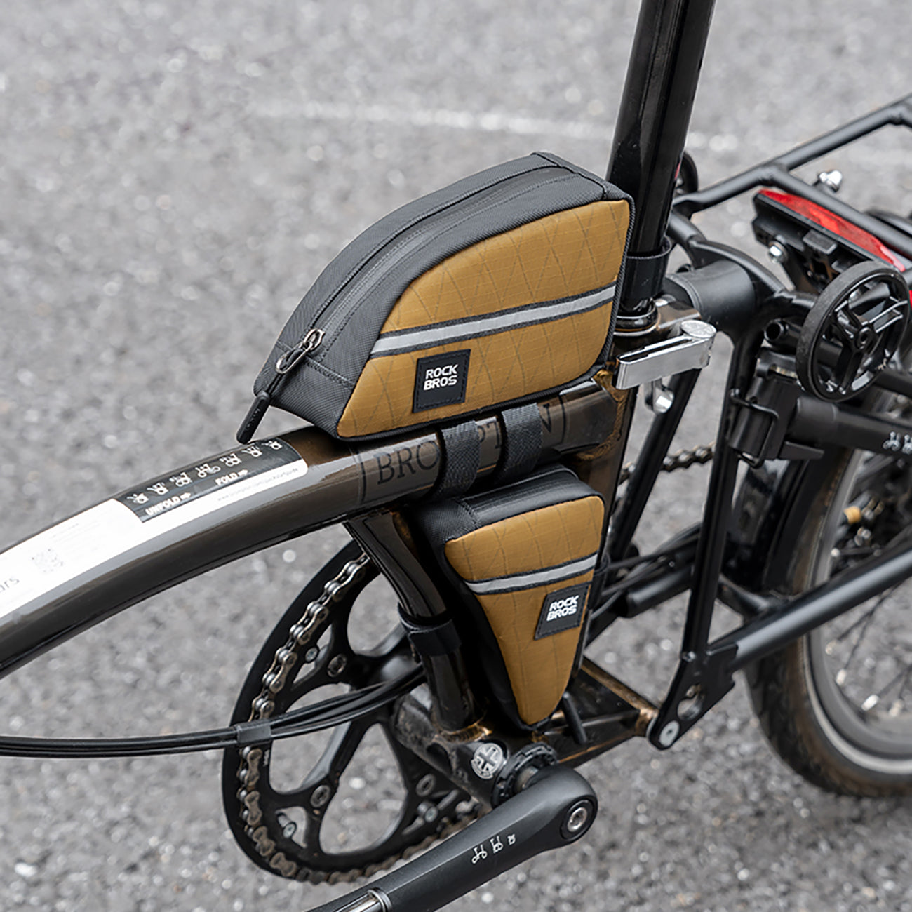 Bicycle Bags & Panniers – Triangular pannier bag for a - Carlat