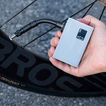 Bicycle Parts – Battery compressor pump LED 420mAh 120 psi - Carlat