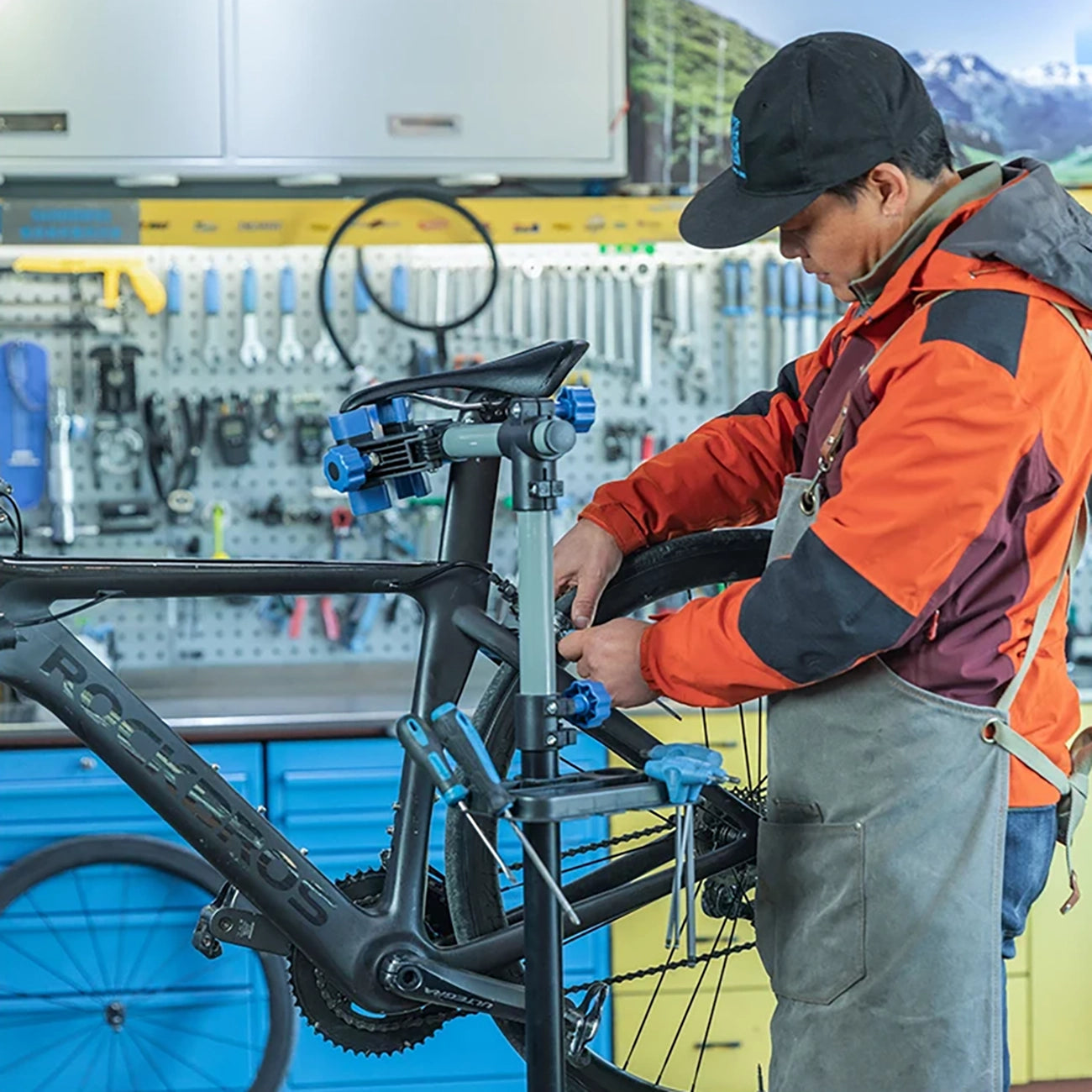 Bicycle Parts – Multifunctional service stand, floor bicycle holder - Carlat