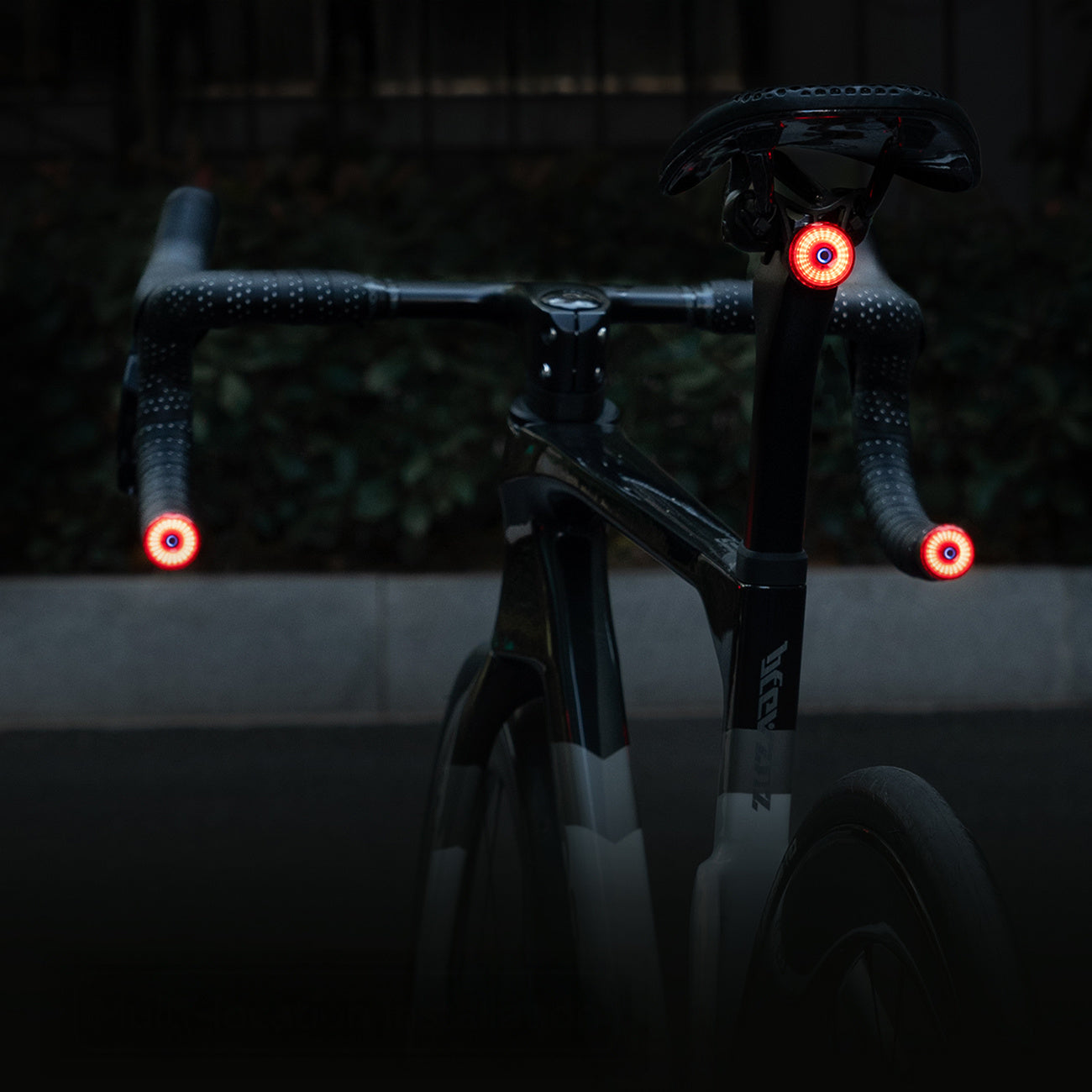 Bicycle Parts – Rear light waterproof intelligent rear light - Carlat