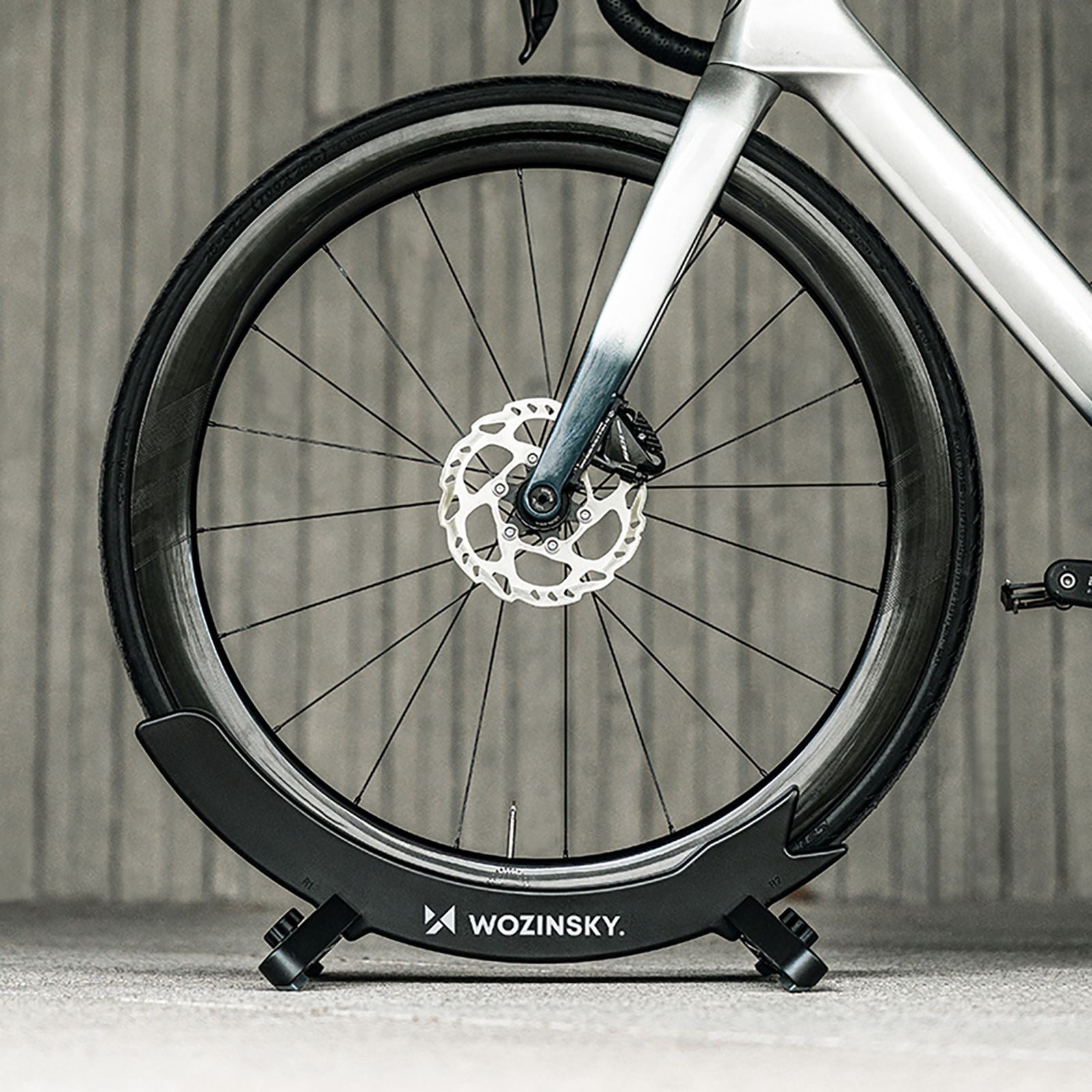 Bicycle Parts – Stable service bicycle stand for a bicycle - Carlat