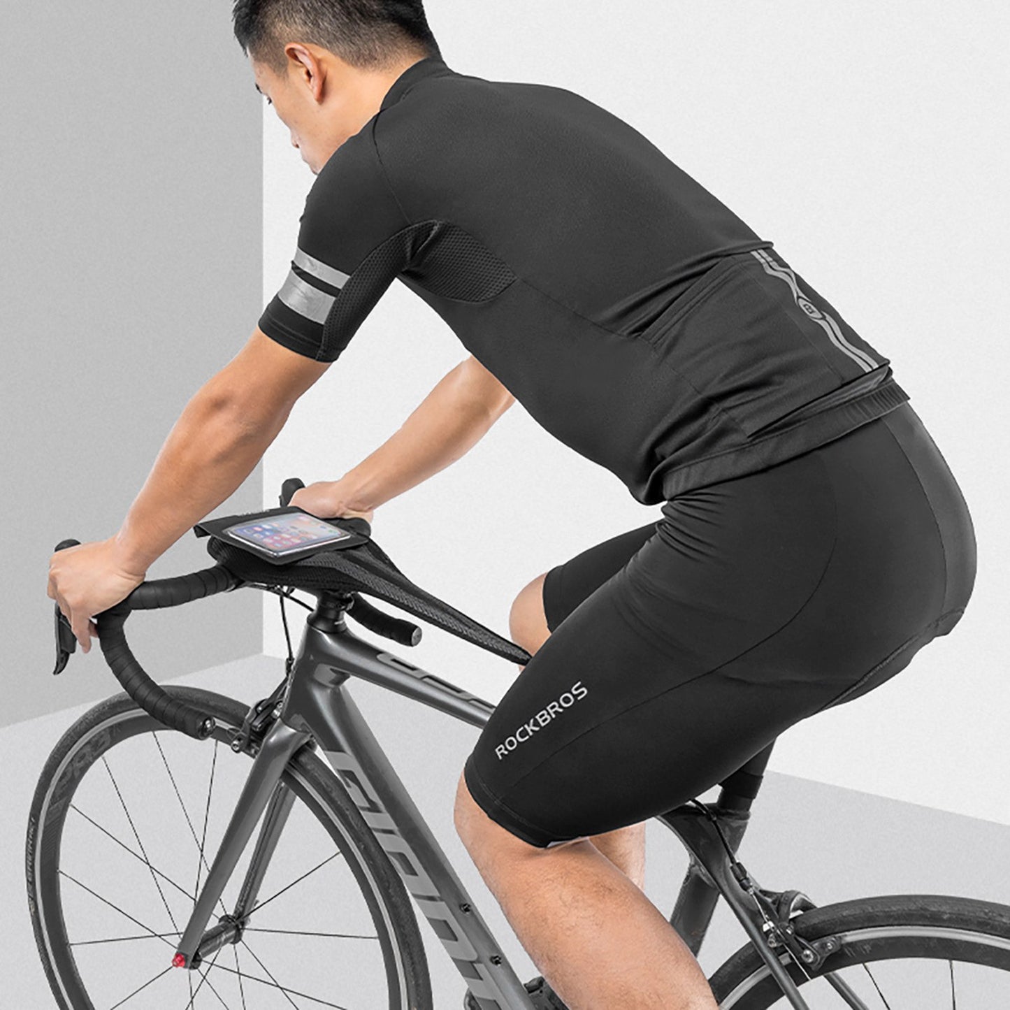 Bicycle Parts – Sweat cover for an exercise bike - Carlat