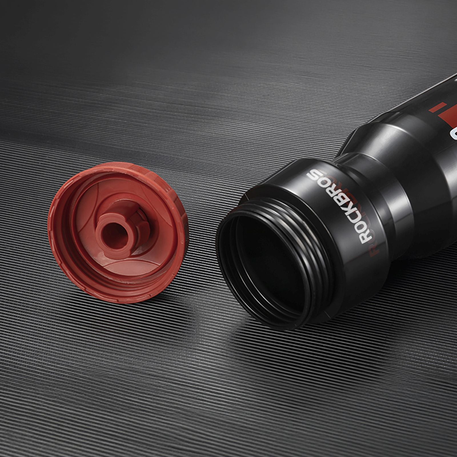 Bicycle bottle bottle 750 ml - black and red - Carlat