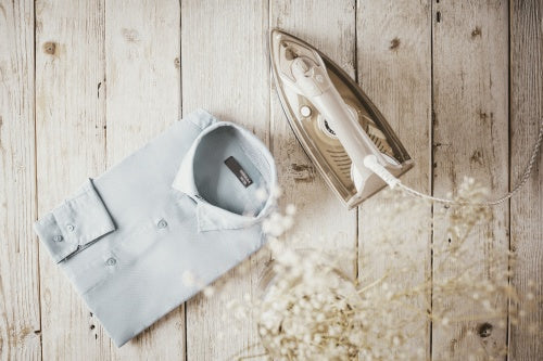 CAMRY CR 5018 Steam Iron, 3000 W, ceramic soleplate, powerful steam burst 75 g/min, continuous steam 40 g/min, vertical ironing, auto-off, anti-drip, anti-calc, 320-ml tank, – image 3