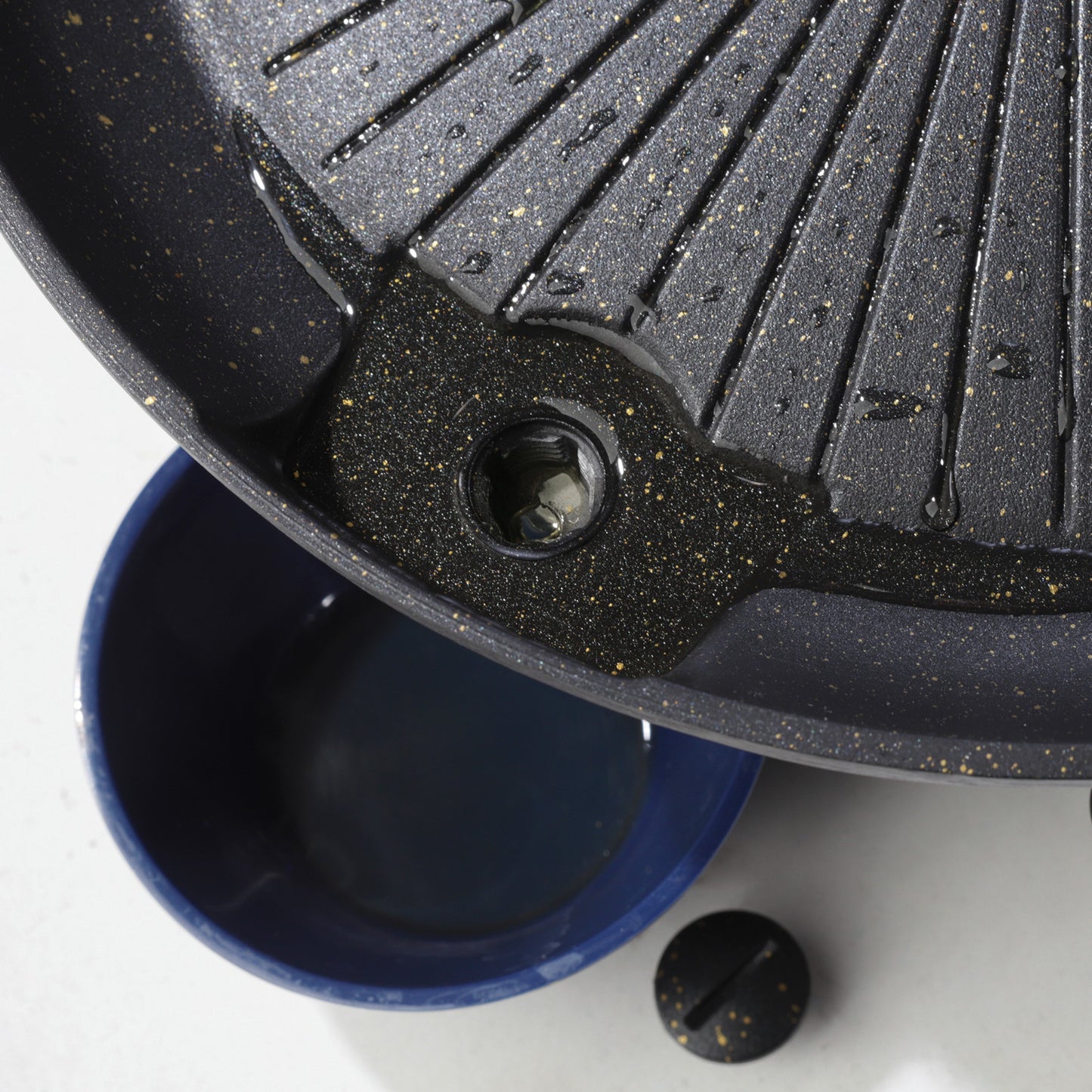 Camping Cookware & Dinnerware – Grill grate and grill pan - Carlat