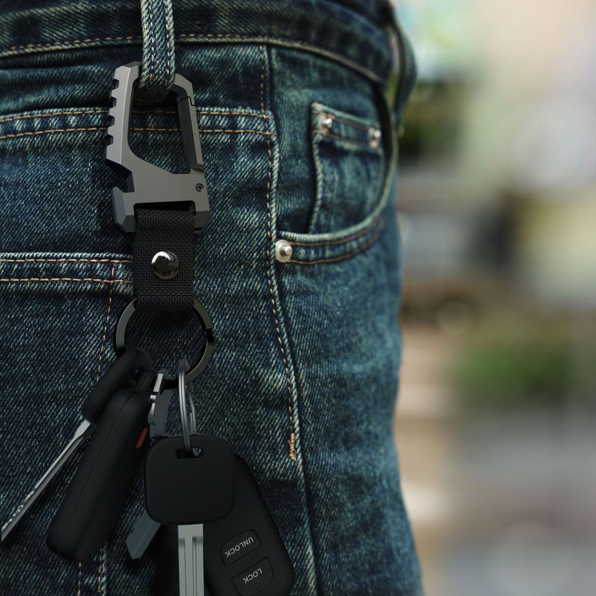 Camping & Hiking – Keychain with carabiner and bottle opener - Carlat