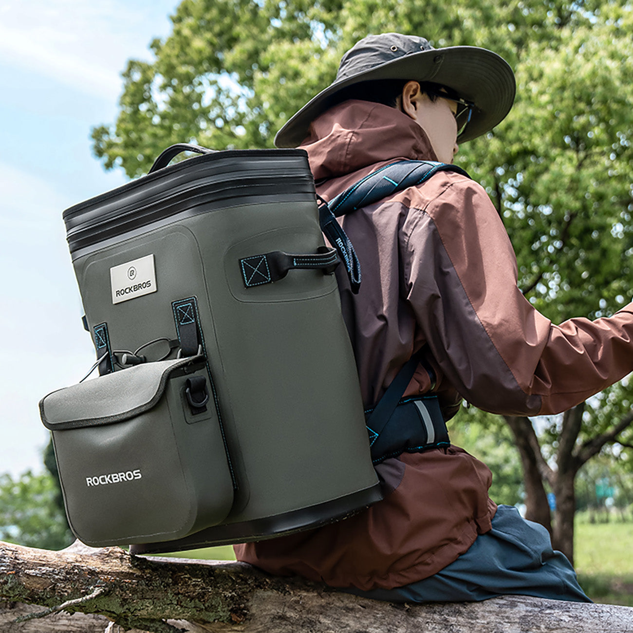 Camping & Hiking – Thermal insulated tourist backpack with a - Carlat