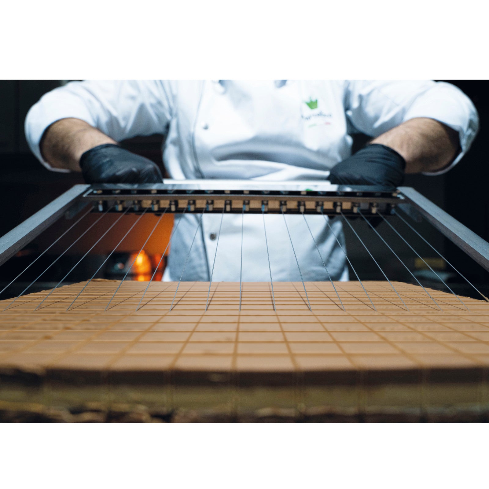 Candy & Chocolate – Confectionery guitar, manual cake slicer, 3 - Carlat