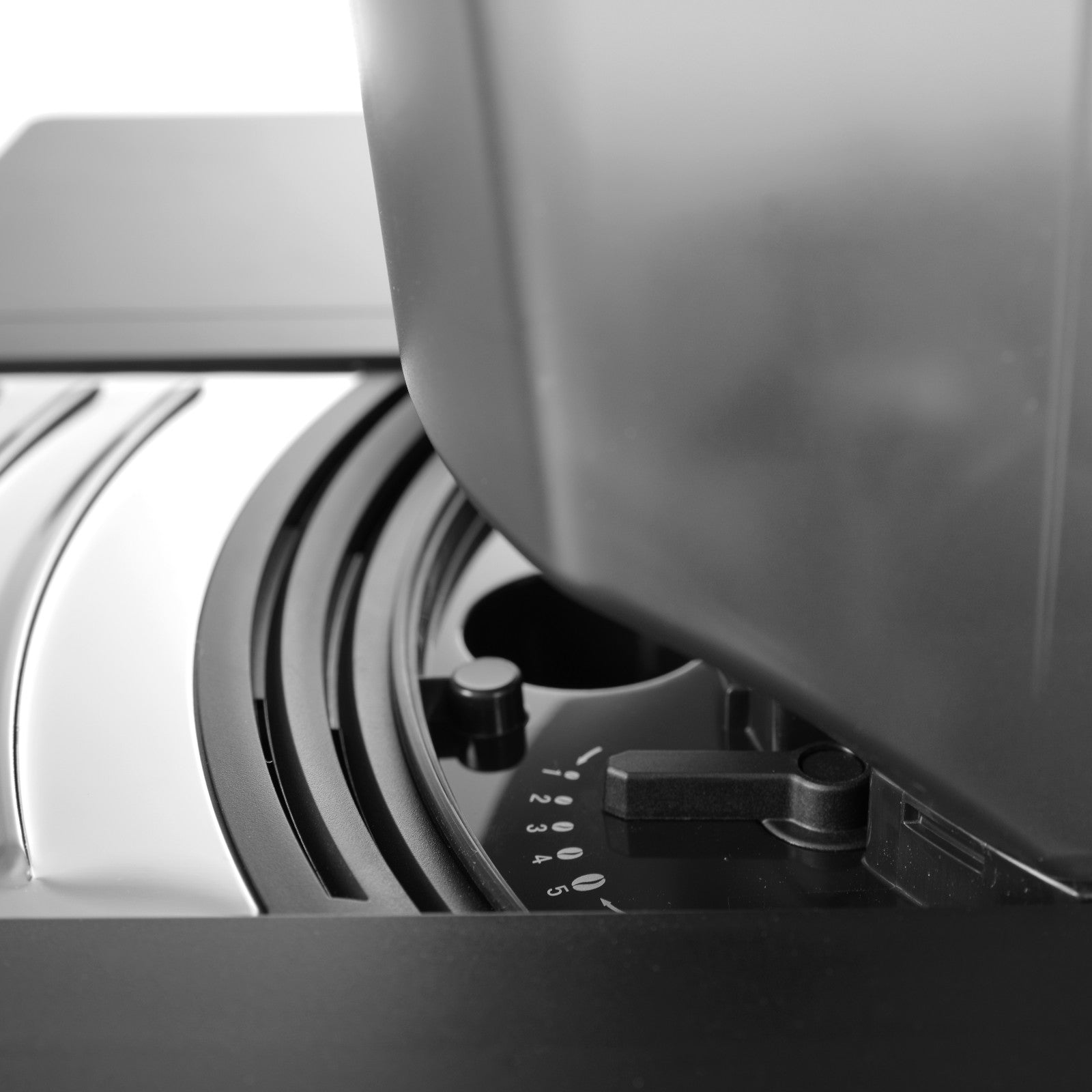 Coffee Grinders – Automatic coffee machine with touch screen 2700 - Carlat