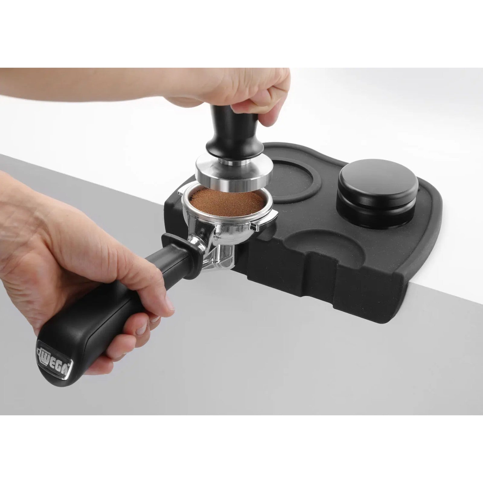 Coffee Grinders – Tamper, spring-loaded, dynamometric coffee tamper, dia. 58mm - Carlat