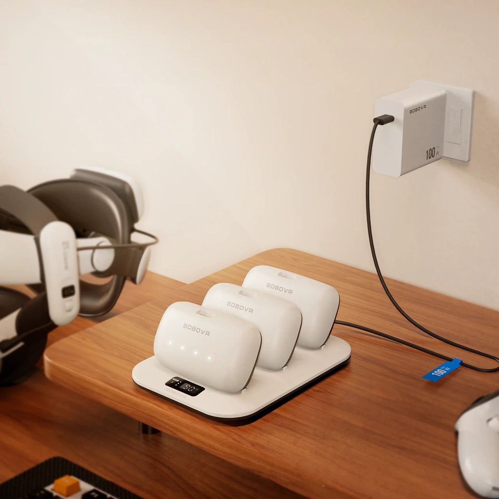 Computer Accessories – Docking station for 3 B100 batteries - Carlat