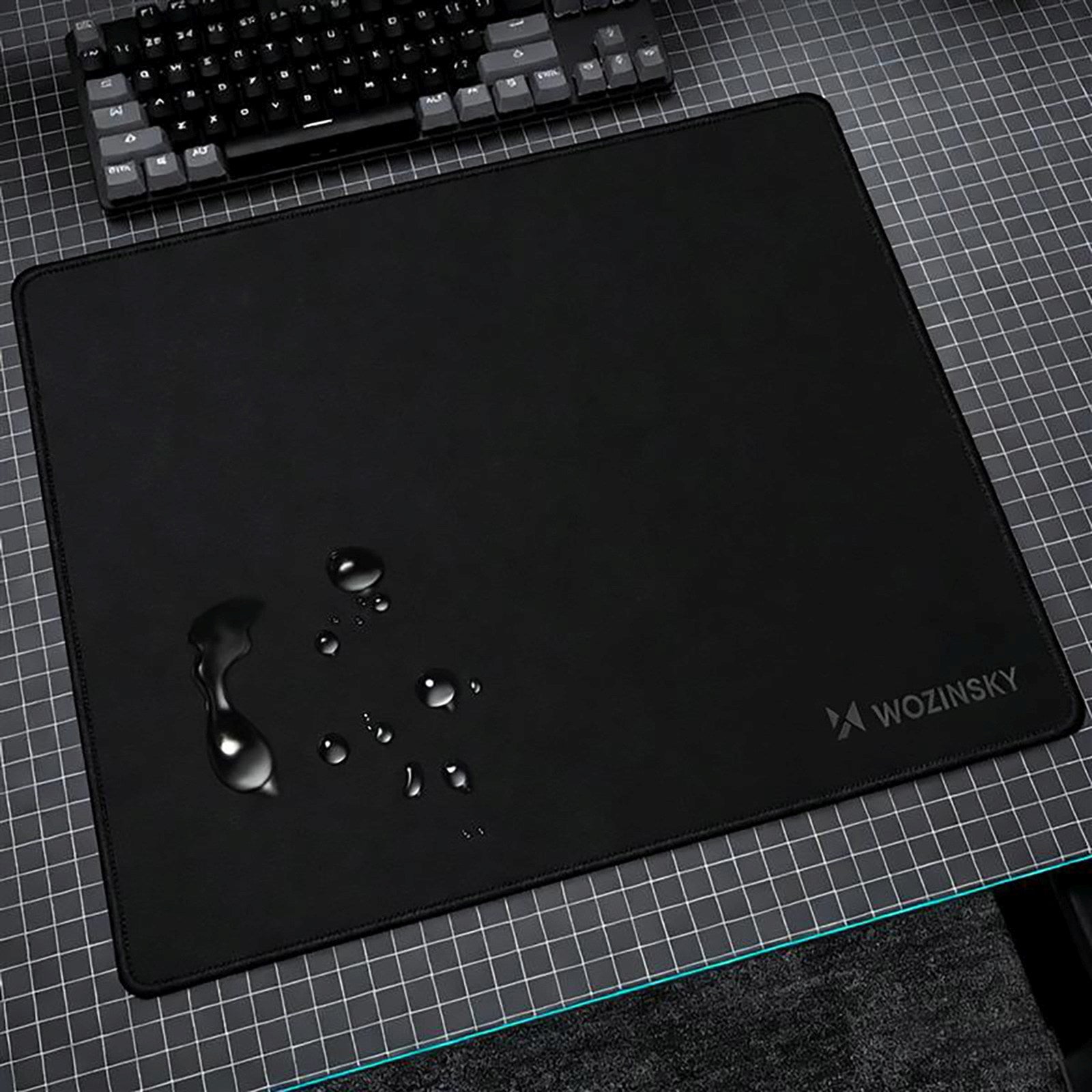 Computer Accessories – Waterproof gaming desk pad 350x250mm - black - Carlat