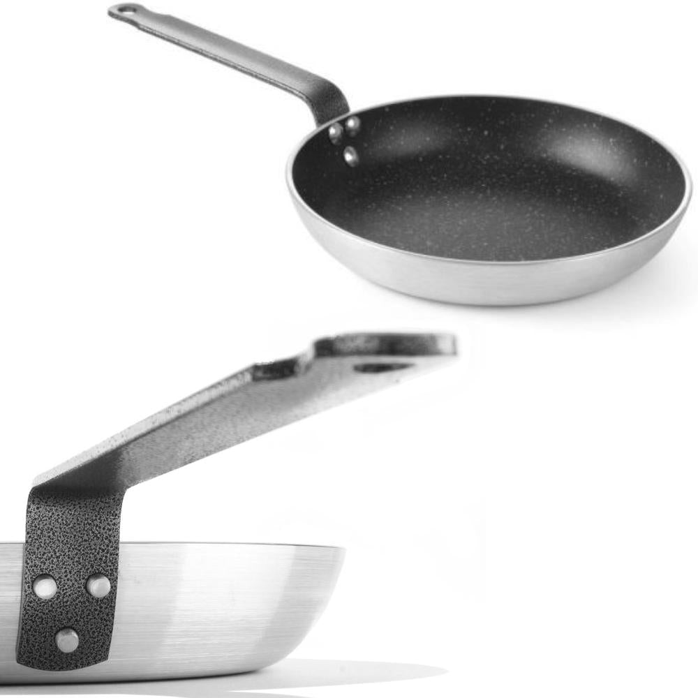 Cookware – Aluminum frying pan with marbled non-stick coating. 200 - Carlat