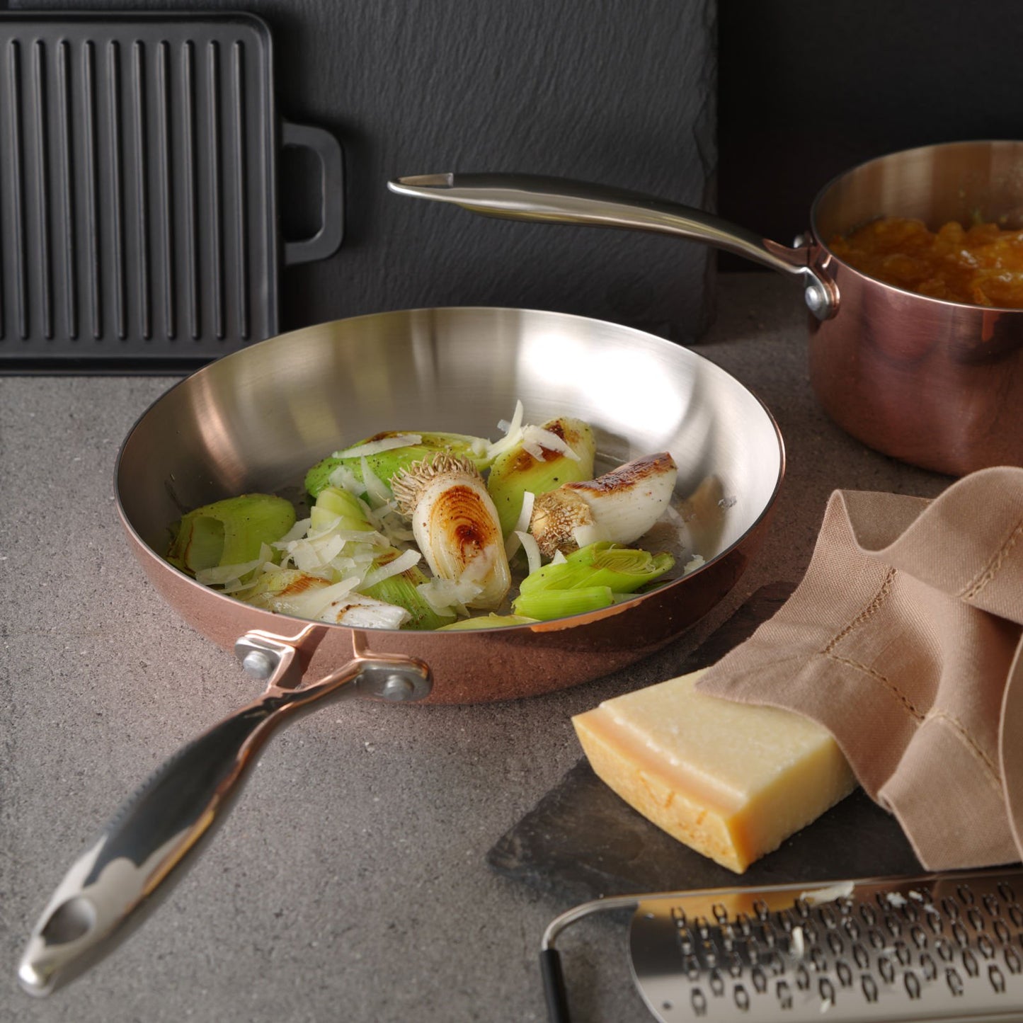 Cookware – Induction copper frying pan 240 x 50 mm - Carlat