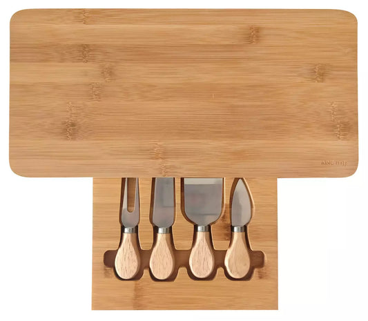 Cutting board with a set of cheese accessories, Bamboo Kinghoff - Carlat